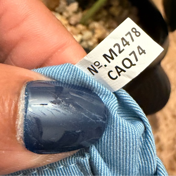 NWT Coach Corner Zip Wristlet in Signature Canvas and Coach Script - Picture 9 of 10